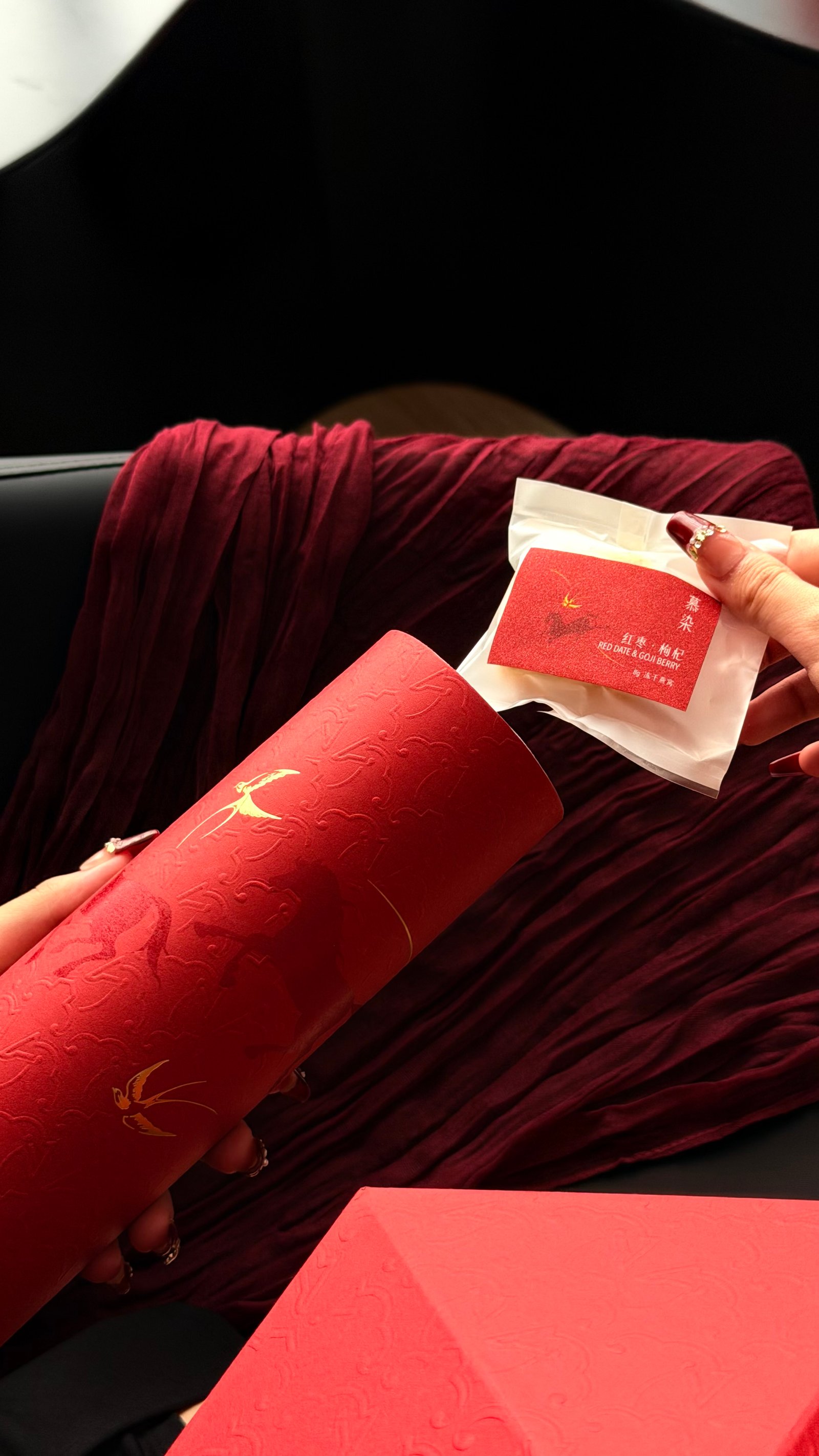 星辰木马｜10瓶燕窝+燕盏